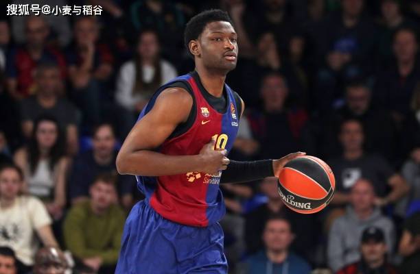 法甲劲旅有望与前马刺内线完成签约，但他正遭遇重大伤病？